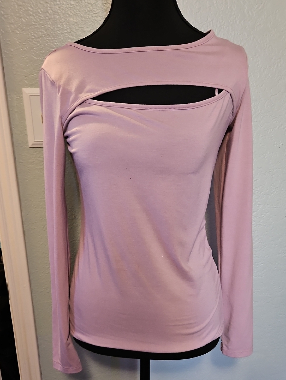 Nine West Pastel Lavender Long-Sleeve Cutout Top